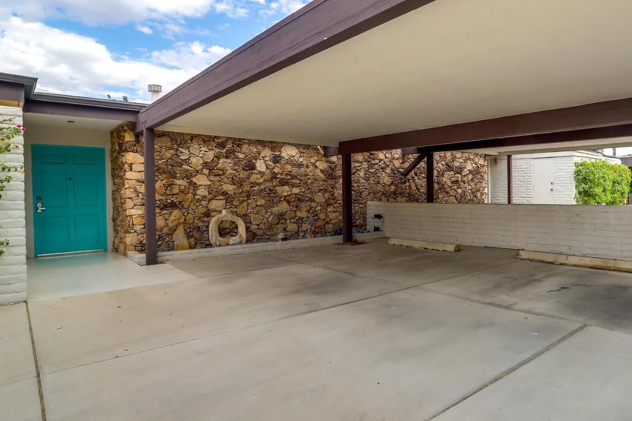 Palm Springs Condo With 2 Community Heated Pools! USA
